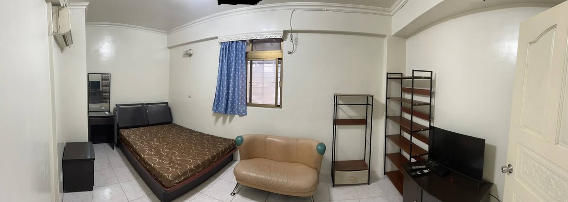 電梯華廈頂樓一房一廳獨立套房
