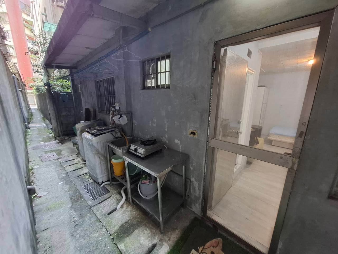 地址：中正區新生南路一段150巷