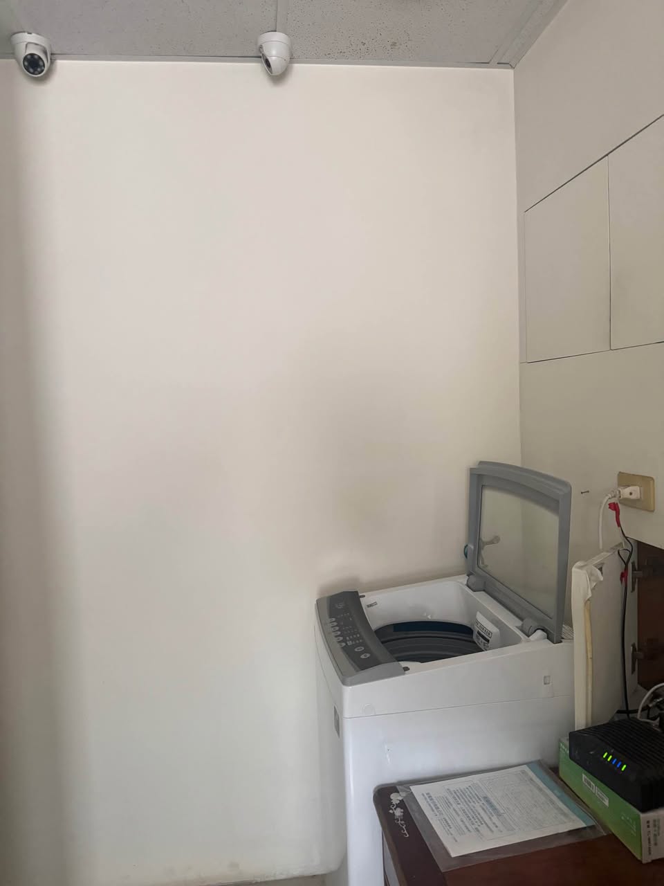 這一帶生活機能好,師大附近很多美食,除了離古亭捷運站超近,羅斯福路上、和平東路上公車也很多,巷口就是…
