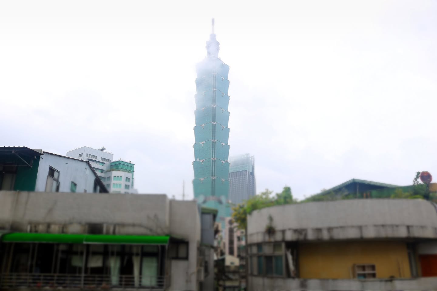【生活機能】近北醫、台北101、世貿、吳興街商圈、四四南村、捷運、公車站、餐廳、全聯、傳統市場、寶雅…