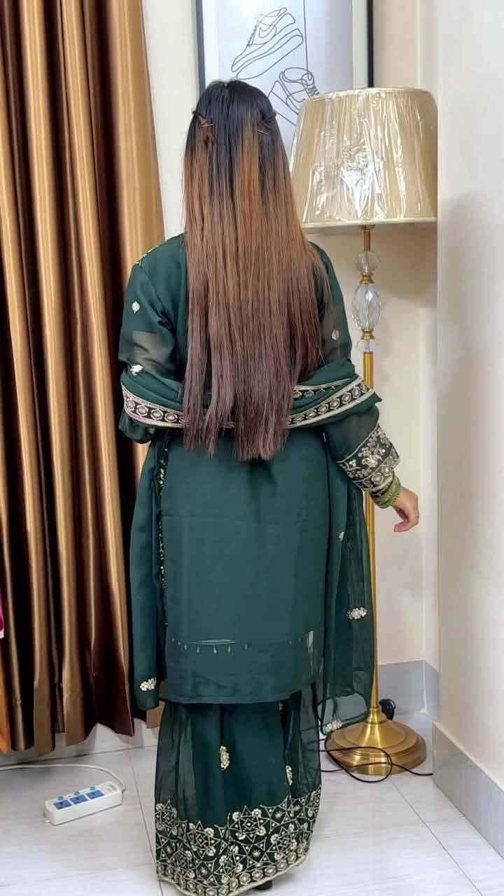 পাকিস্তানি ইন্সপায়ার গারারা সেট পার্টি কালেকশন।