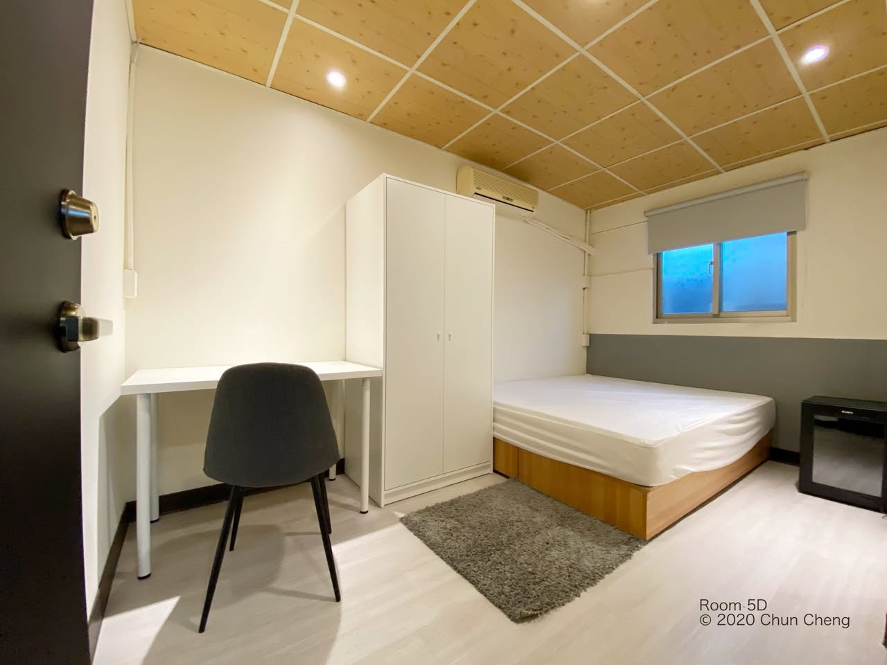 【地址】 台北市萬華區成都路，詹記麻辣火鍋、Singgo （舊星聚點）對面靜巷