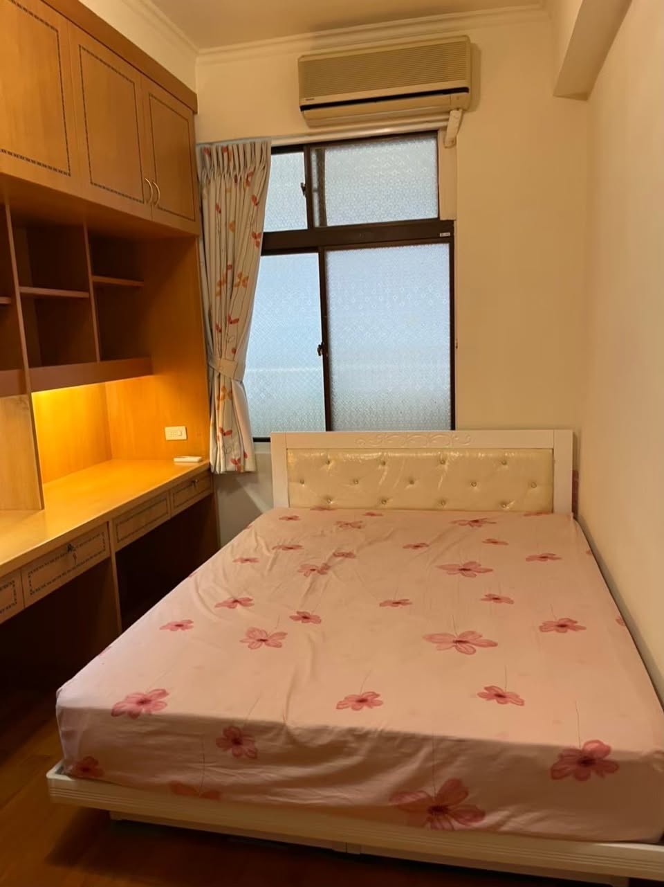 地點：內湖區港墘路