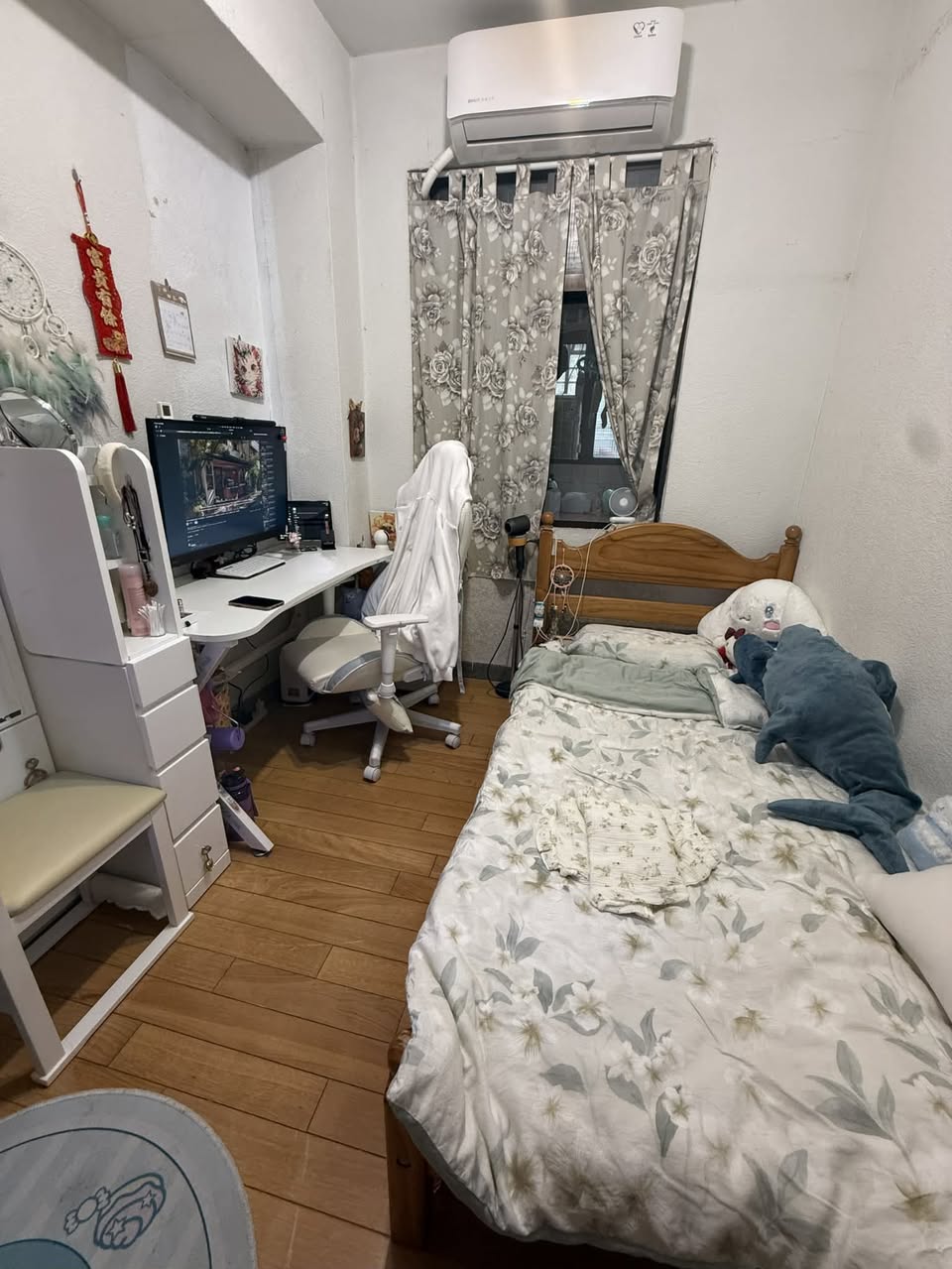 交通：捷運大直站 出口走路 3 分鐘，大直市場附近機能好，鄰近國防部、實踐大學，內科搭車也方便