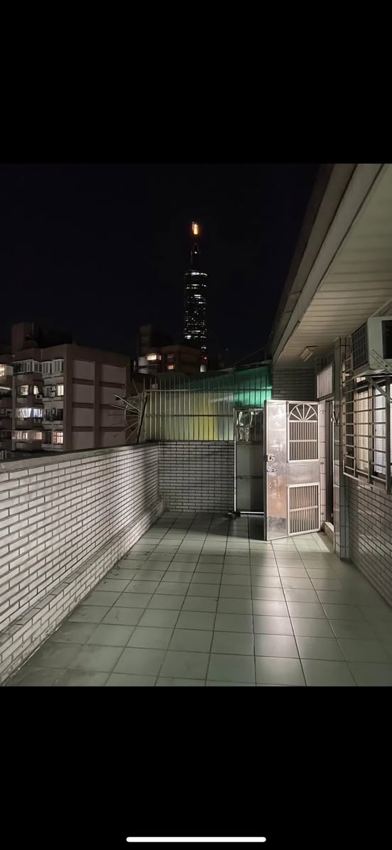 【地址】台北市信義區吳興街（捷運世貿101、捷運象山，近台北醫學大學）
