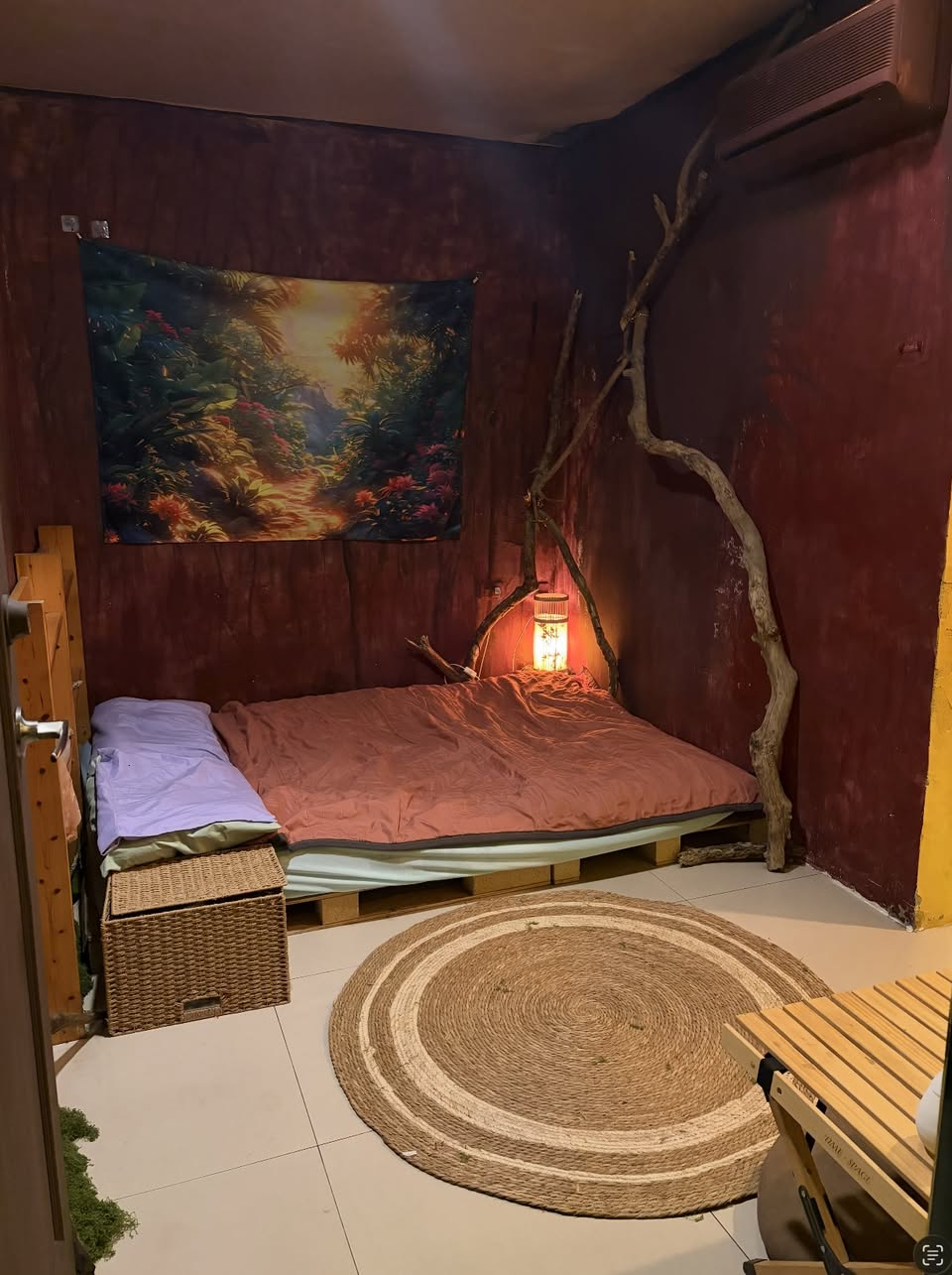 捷運台電大樓站5分鐘,位人潮眾多的客家文化園區正對面,馬路邊每日高曝光