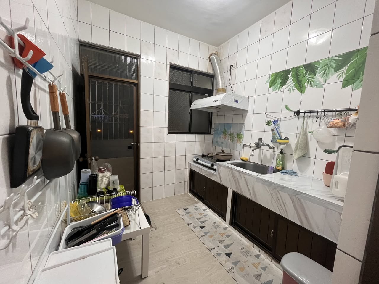 【地點】內湖區港墘路上