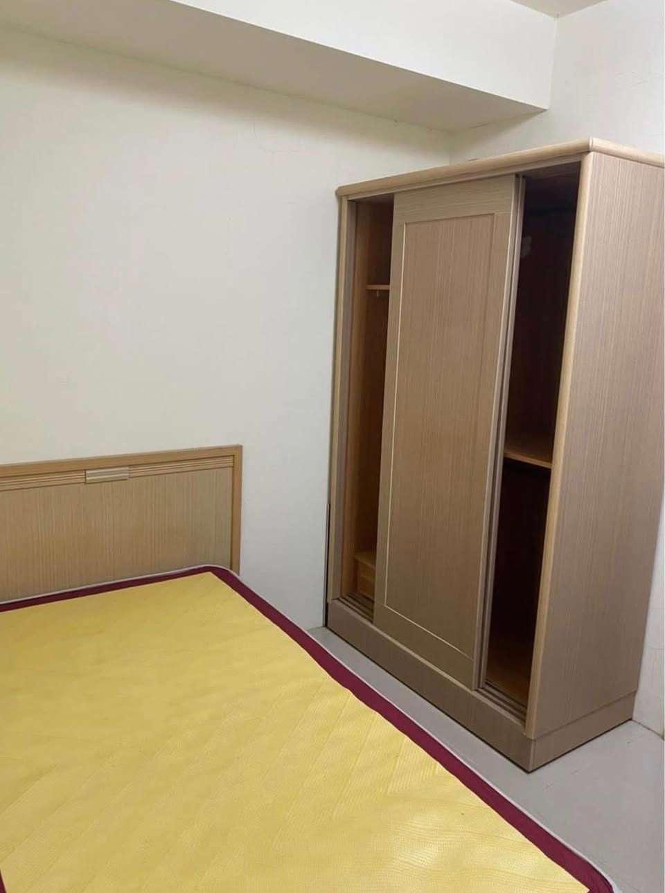 租金：7500元/月,含水費／網路