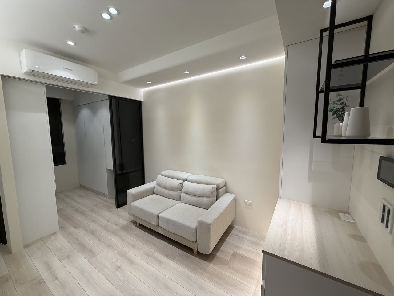 地址：新北市新莊區中華路三段