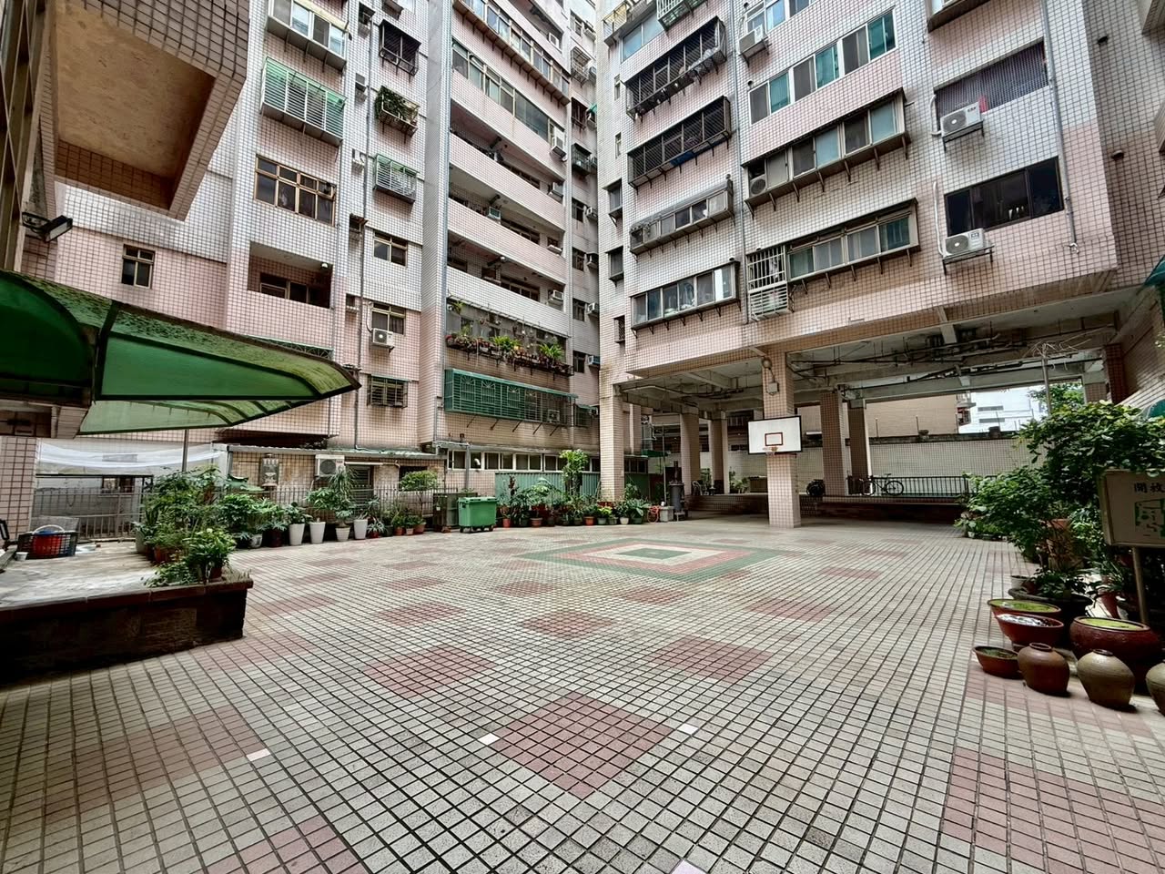 林口.中正老街.電梯華廈.兩房+車位~屋況很好.寵物友善