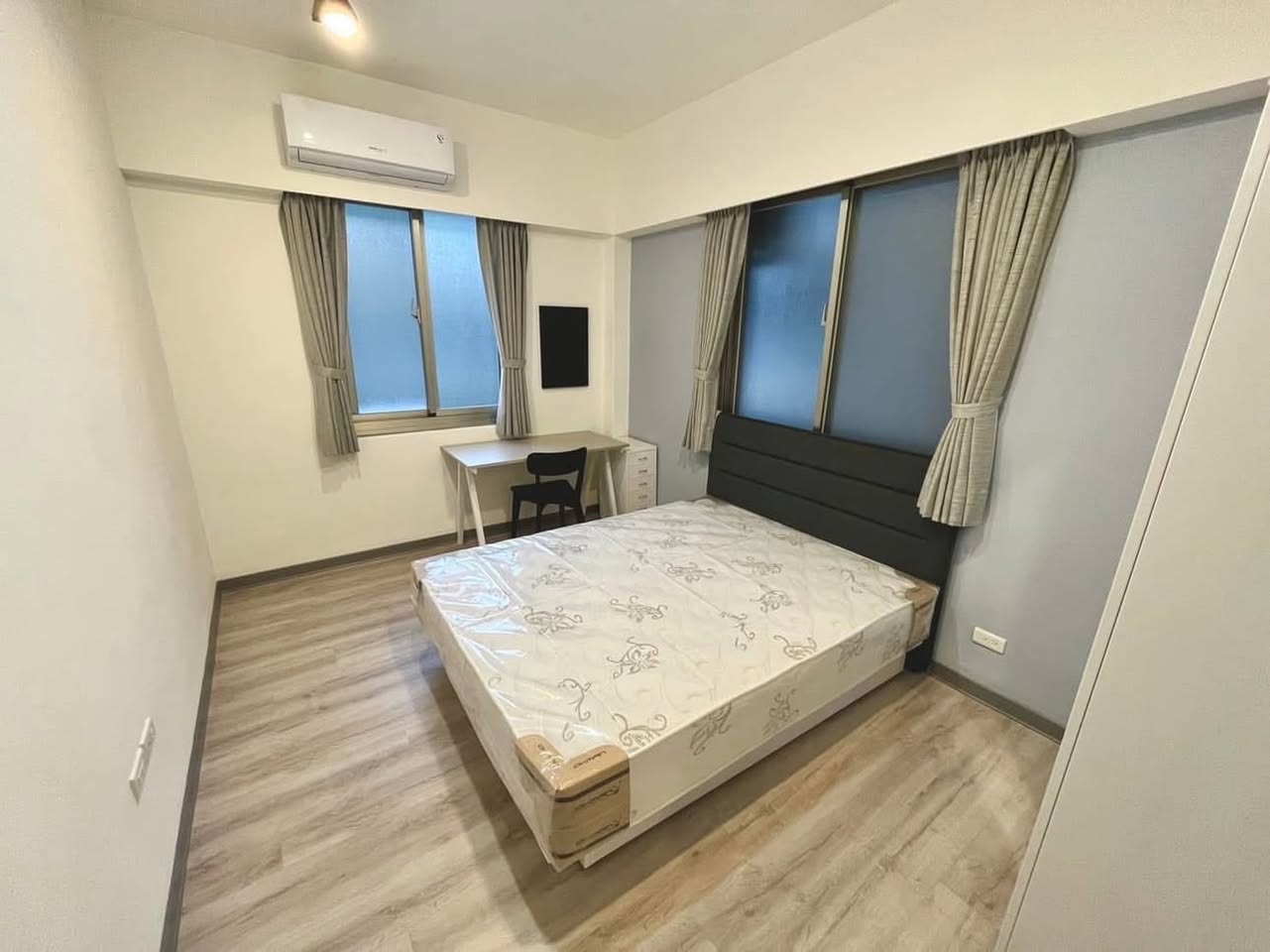 【房間】Room A、C - $15000/月 雅房 (含網路、管理費、水費、第四台)(可租補、折抵…