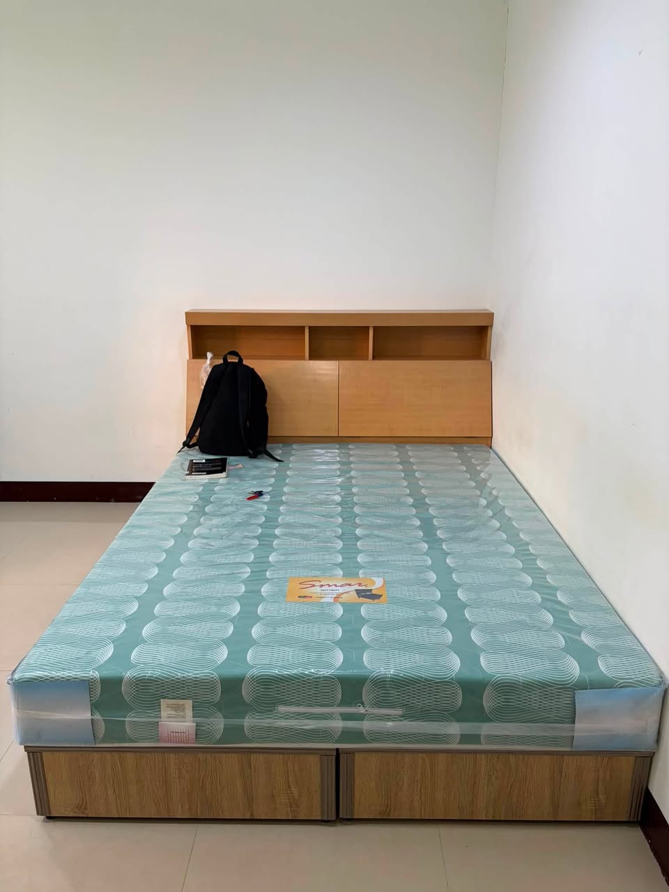 其他:附近生活機能方便,松柏街有一整排/條可以吃的,包含便利商店,鄰近有Ubike、再往雙十路及文化…