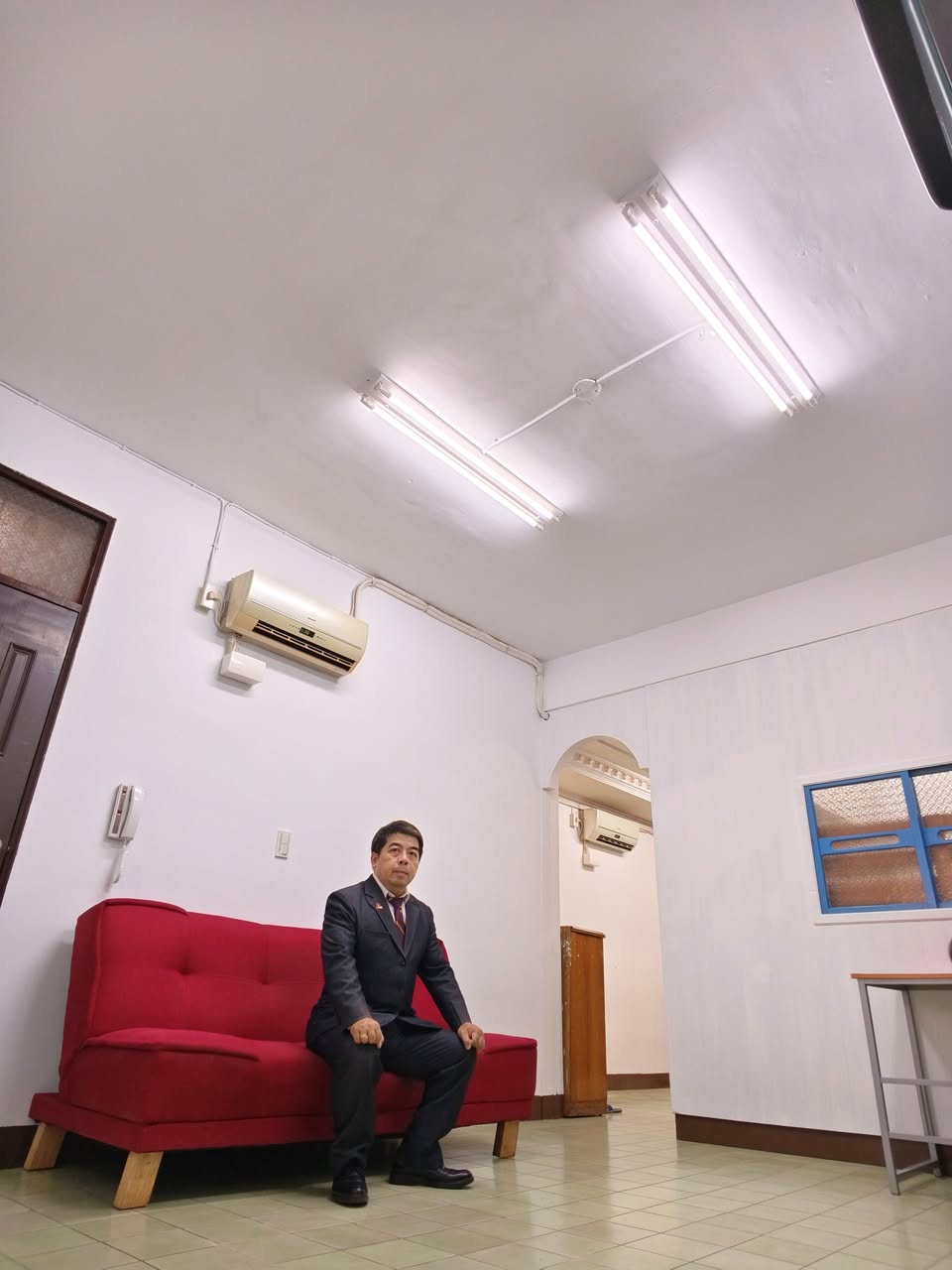 土城站商圈（中正路、中央路二段）有全聯、麥當勞、肯德基等，午晚餐選擇多