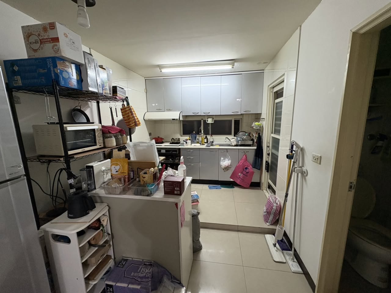 整層出租(三樓是你的,我在四樓,總共4層樓)