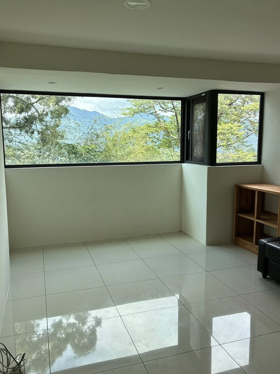 【地點】新北市新店區花園一路三段52巷20號2樓
