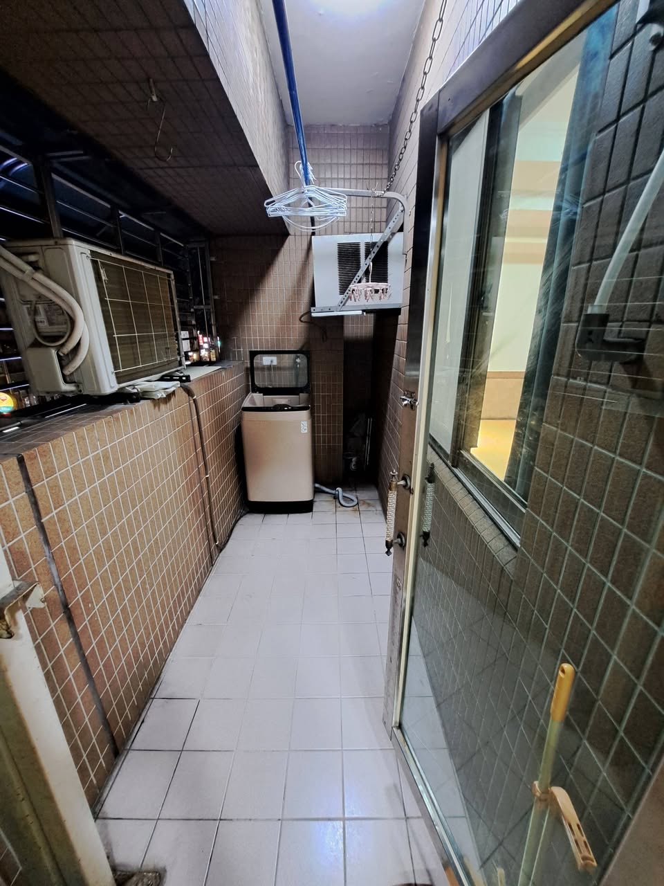 下樓即有公車站牌