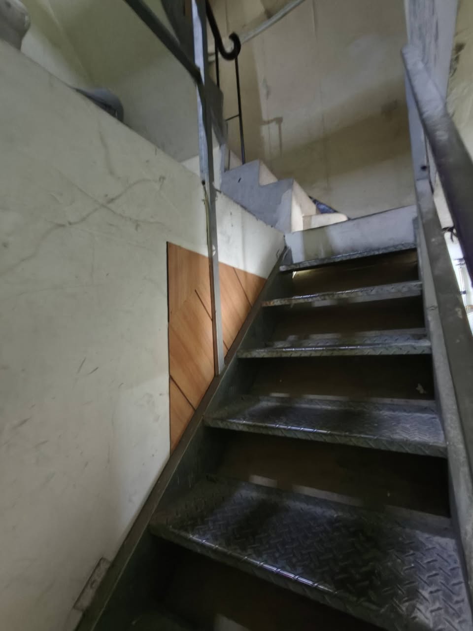 地區：蘆洲區信義路30巷