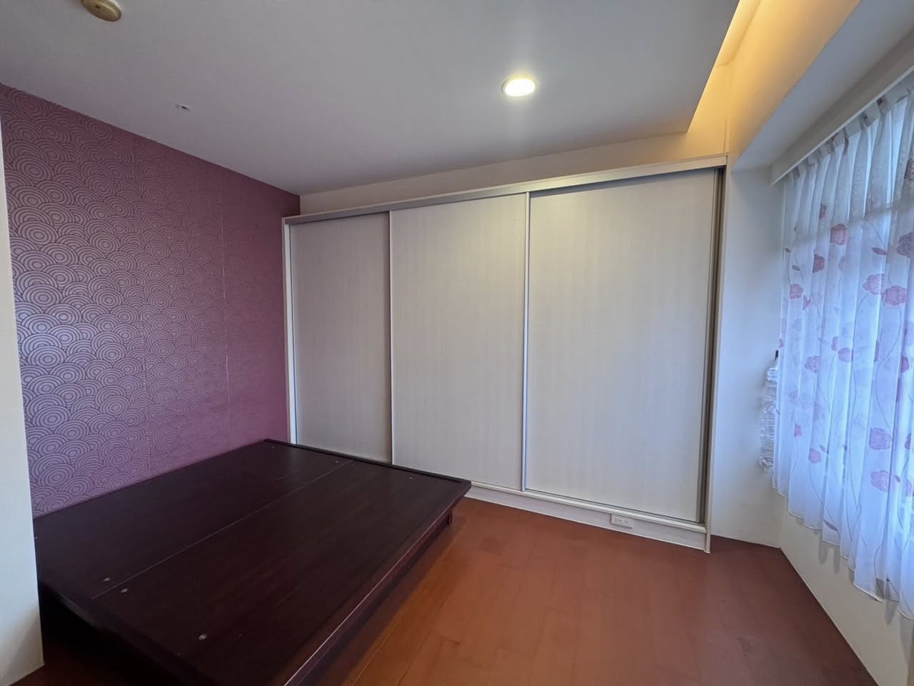 [出租]兩房兩廳一衛 永和頂溪700公尺 高樓市景 電梯大樓23樓 看得到台北101