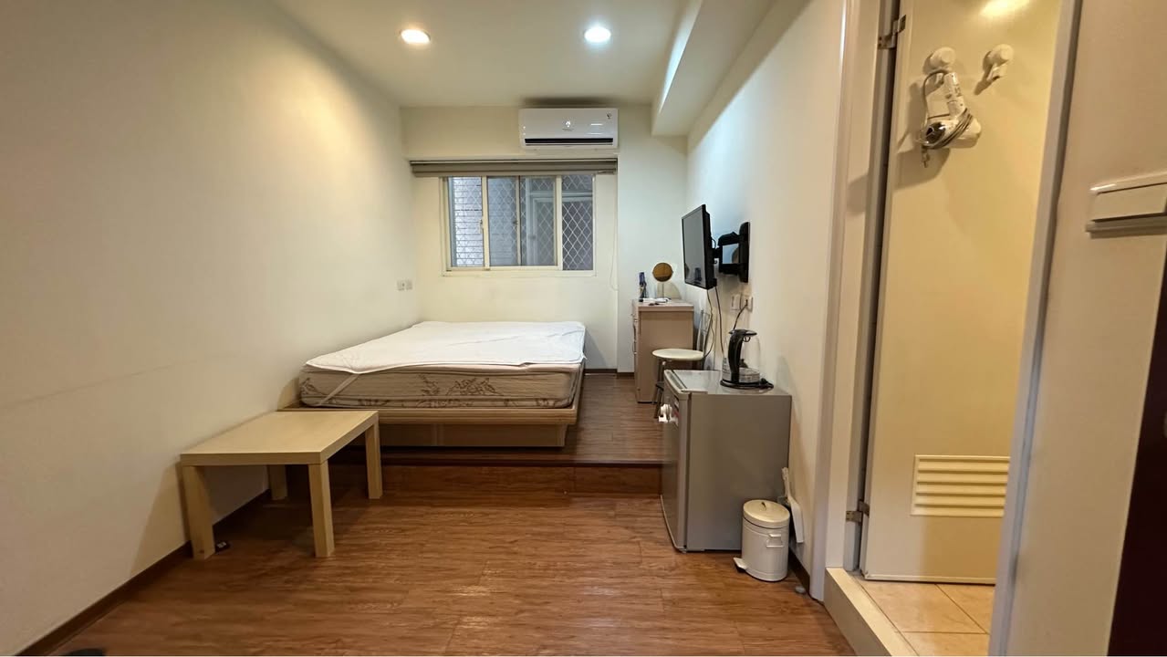 【士林捷運劍潭】法國美女教師要回國了稀有釋出|可遷戶籍、租補、報稅|參觀免費,成交簽約時酌收0.5個…