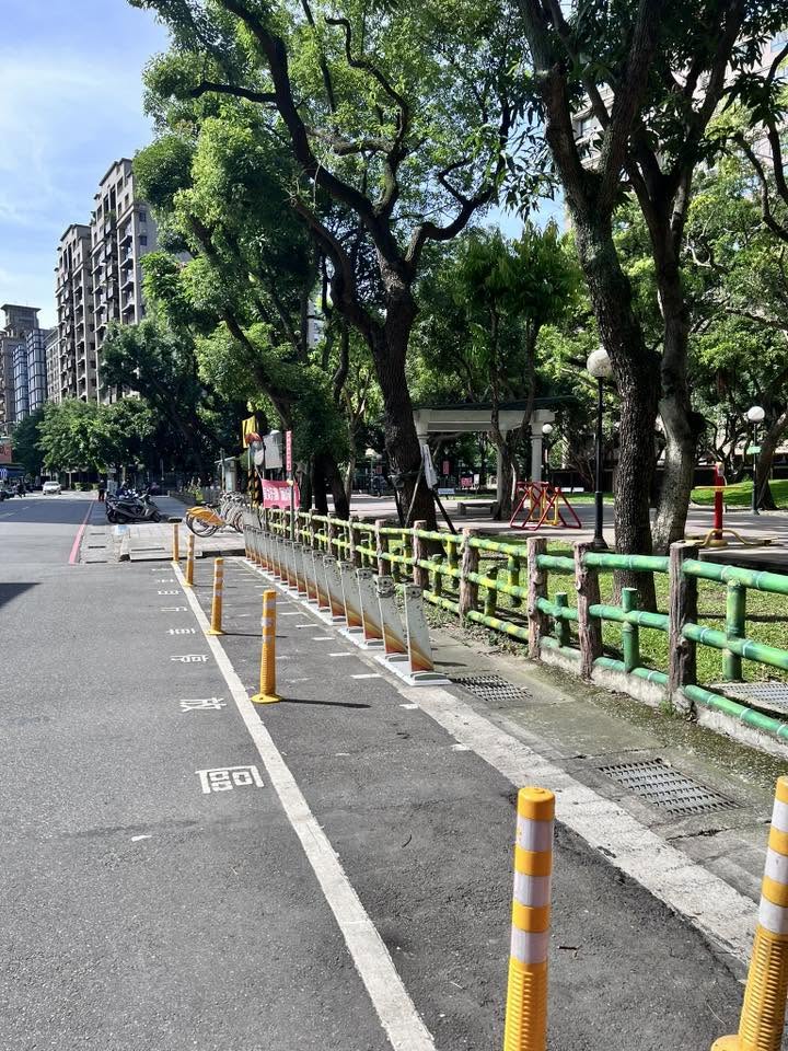 近徐匯中學捷運站