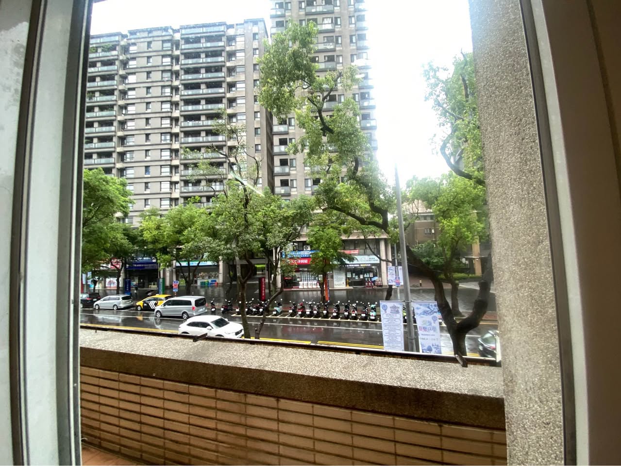 【地點】：新北市三峽區大學路。（近三峽捷運站）