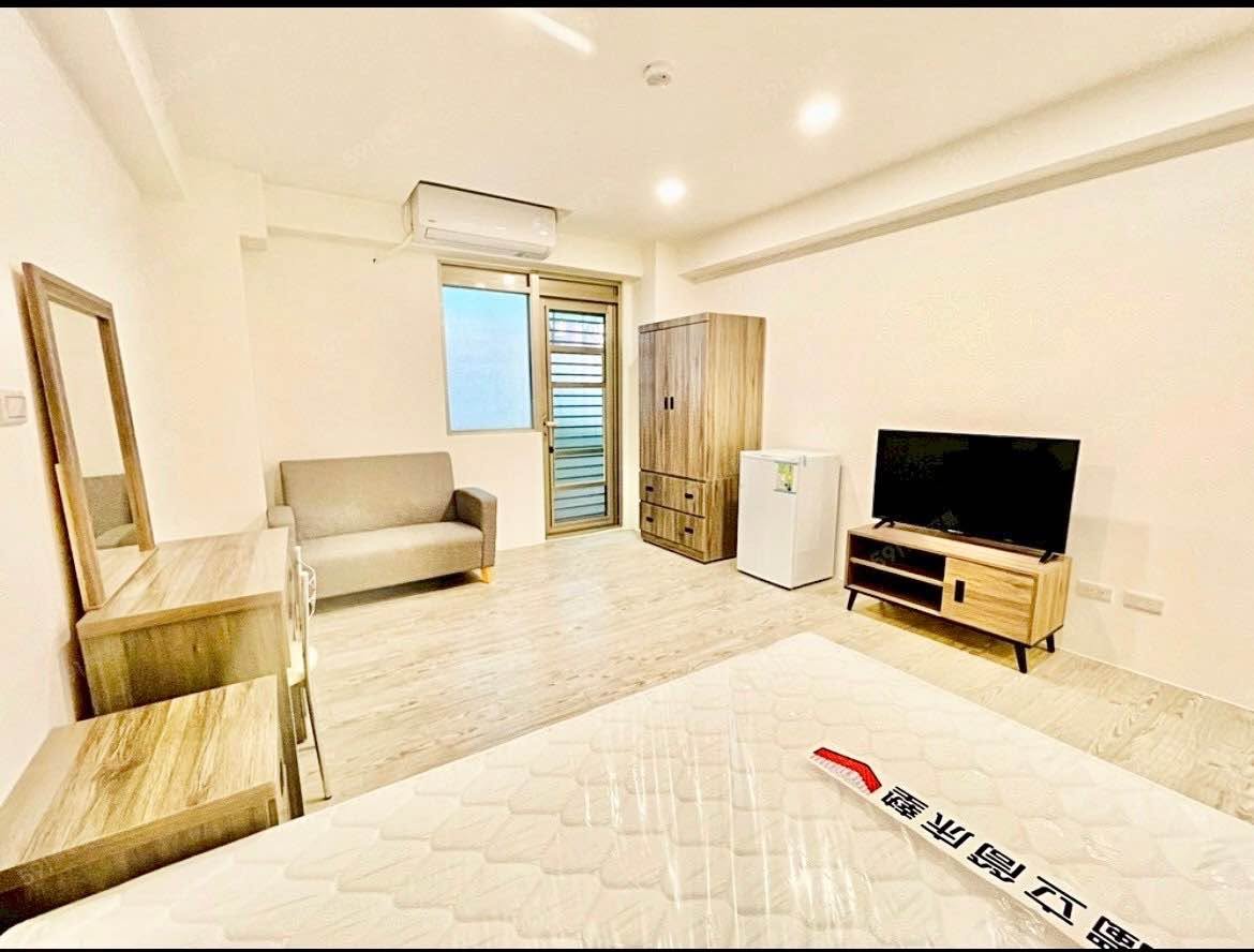 位置：中山區龍江路