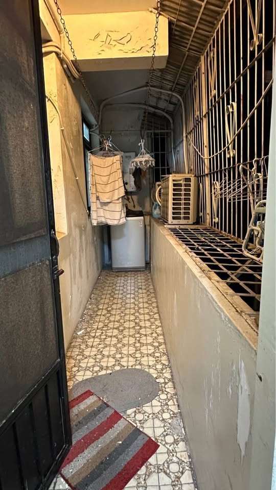 大坪林捷運站三號出口走路 1 分鐘