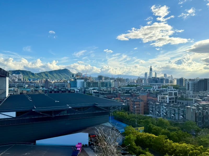 位置: 台北市內湖區民權東路六段(內湖四期重劃區)
