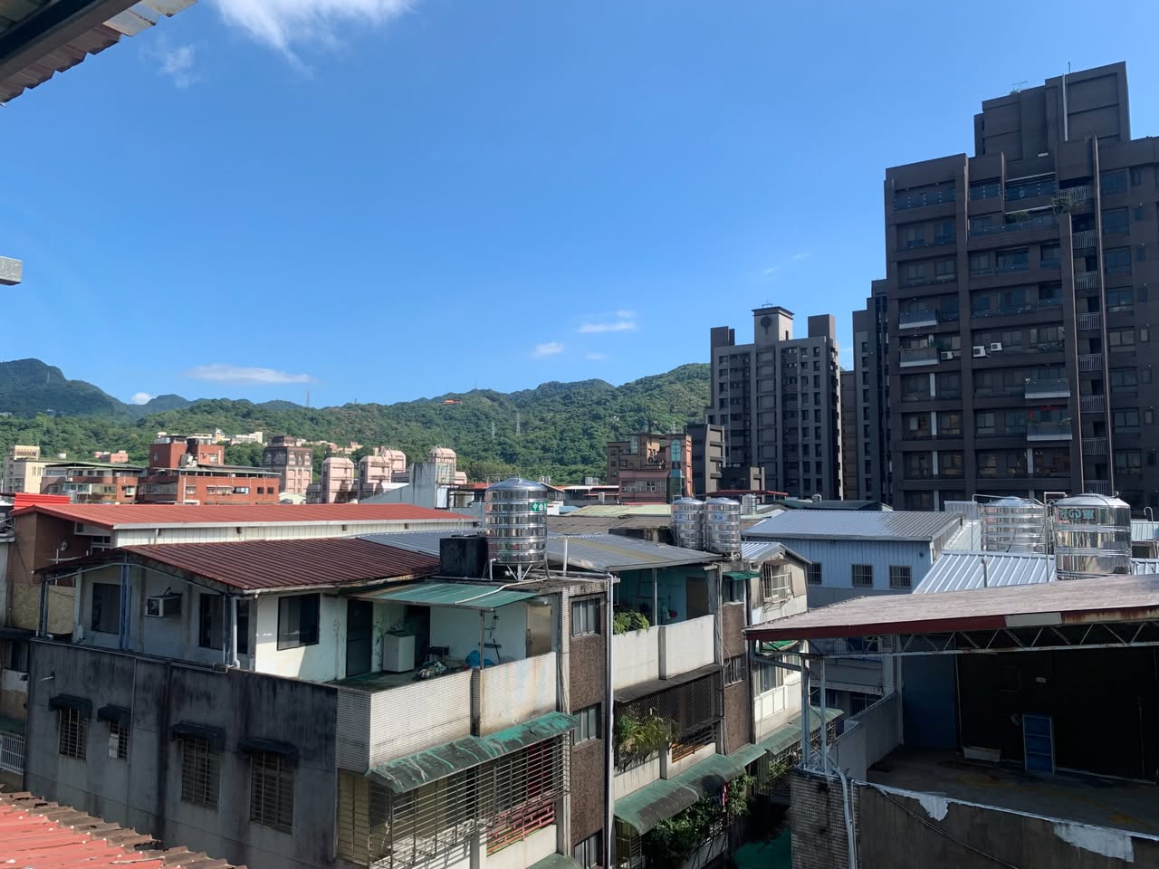 地址:文山區興隆路四段195巷7號6樓(獨立套房)