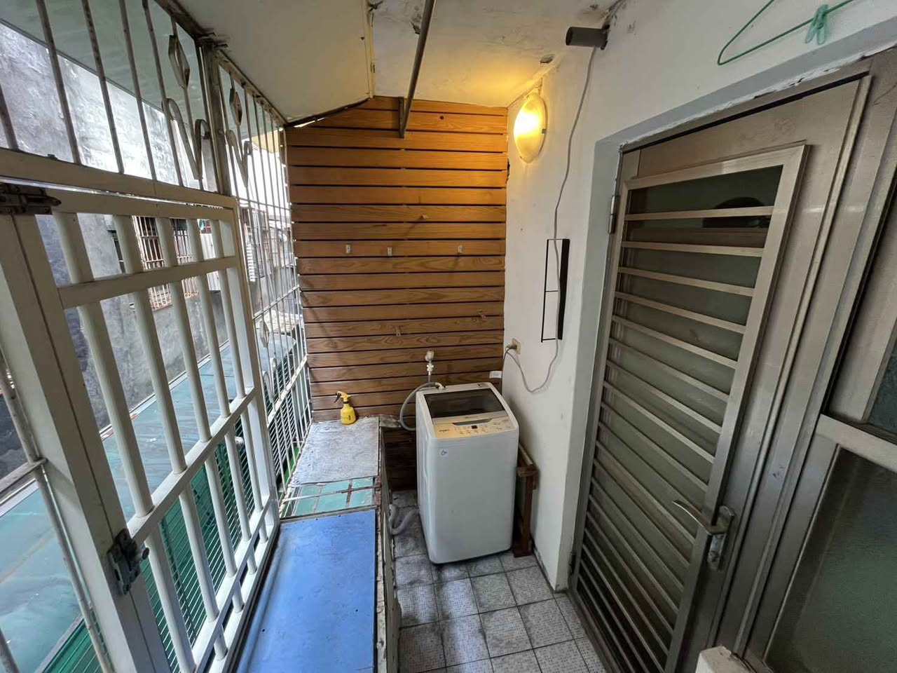 【地址】新北市中和區忠孝街11巷
